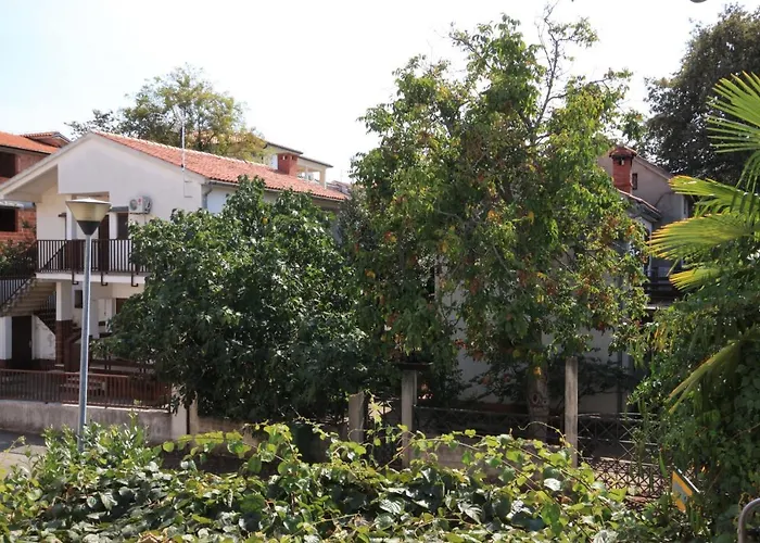 7023a * Porec