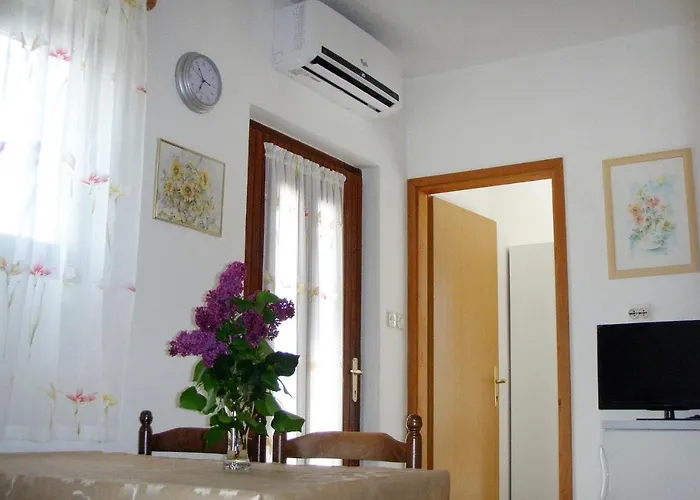 Apartment 7023a *